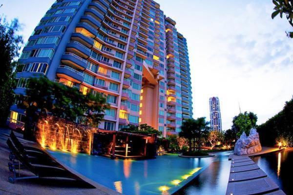Watermark Chaophraya River *
